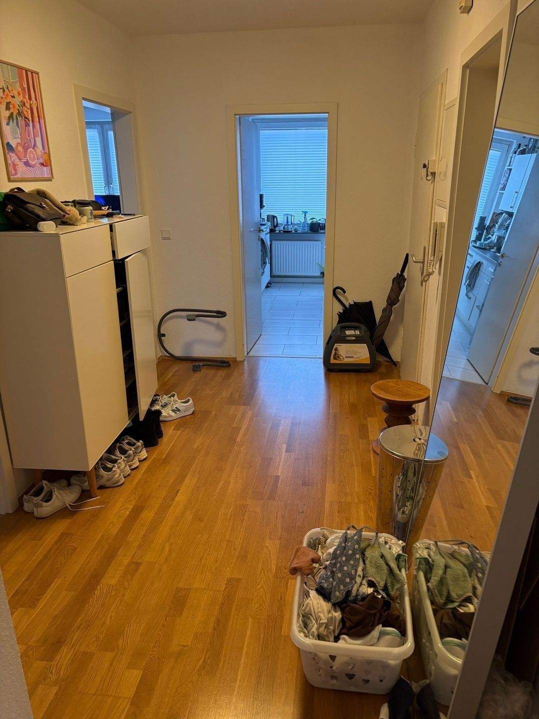 Düsseldorf-Stadtmitte - super geschnittene 91 qm - 3 Zimmer - 2. OG ohne Aufzug - großer Balkon zur Hausrückseite – Düsseldorf – Vorschaubild 3