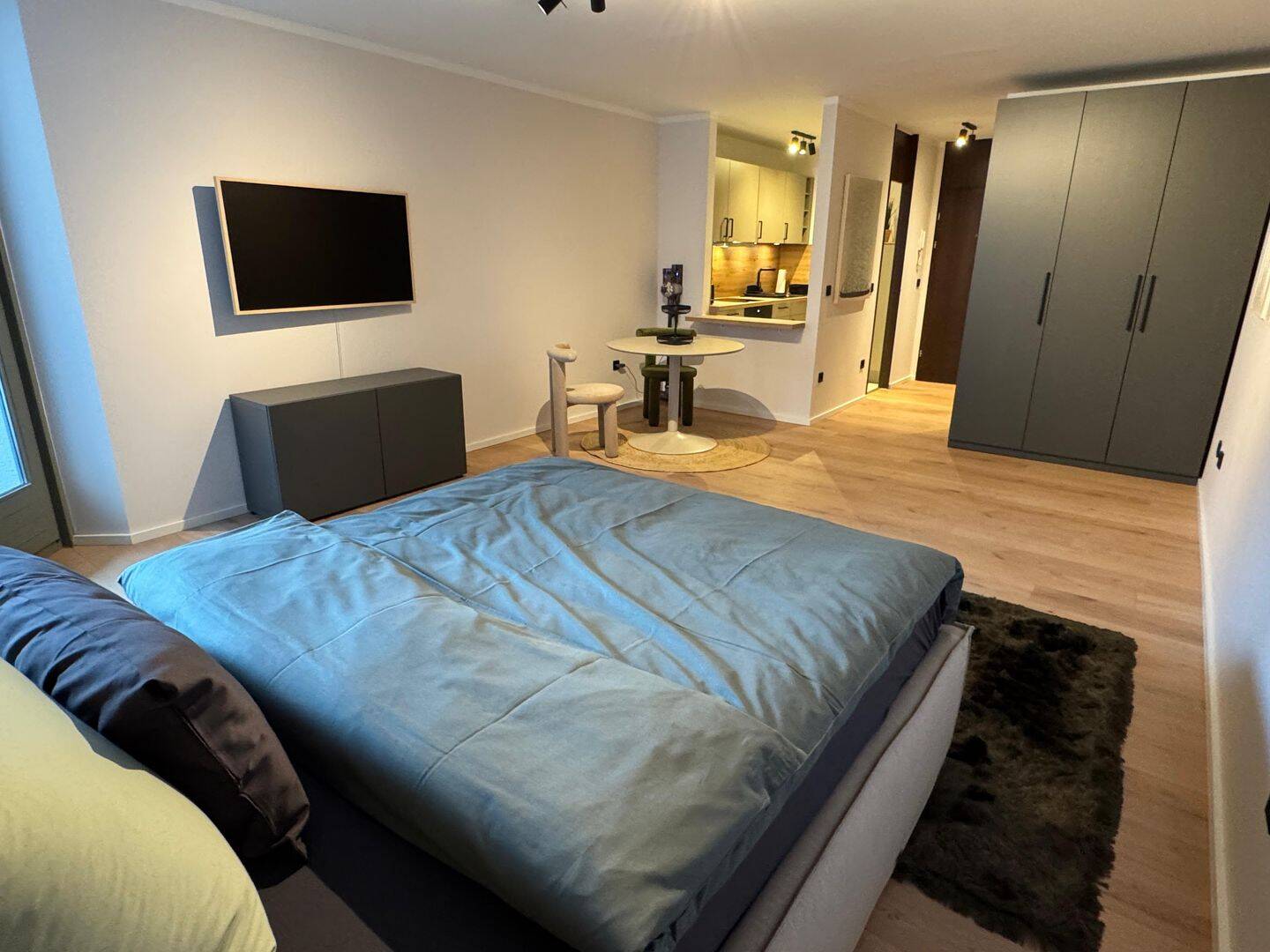 DOWNTOWN-OASE ::: DAS PERFEKT AUSGESTATTETE 1 ZI-APARTMENT – Wiesbaden – Vorschaubild 2