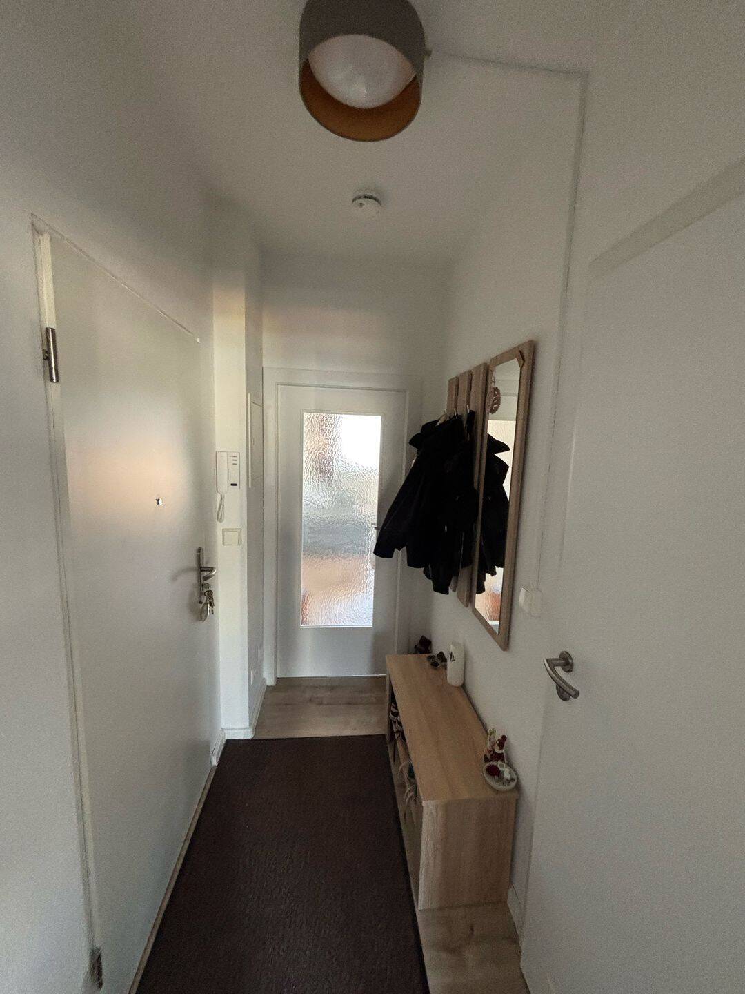 2-Raum-Wohnung mit Balkon in Chemnitz – Möbel können übernommen werden – Chemnitz – Vorschaubild 2