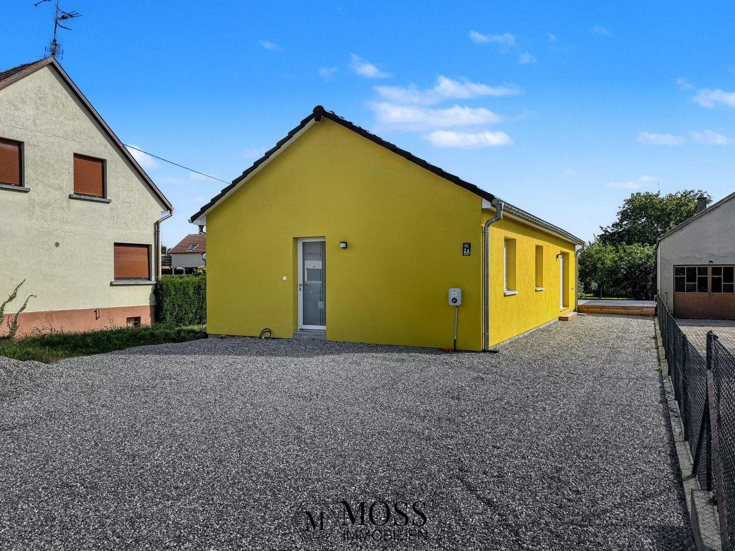 Eleganz & Komfort im Elsass FRANKREICH: Neubau-Bungalow mit großem Garten und genehmigtem Pool – Neuenburg am Rhein – Vorschaubild 4
