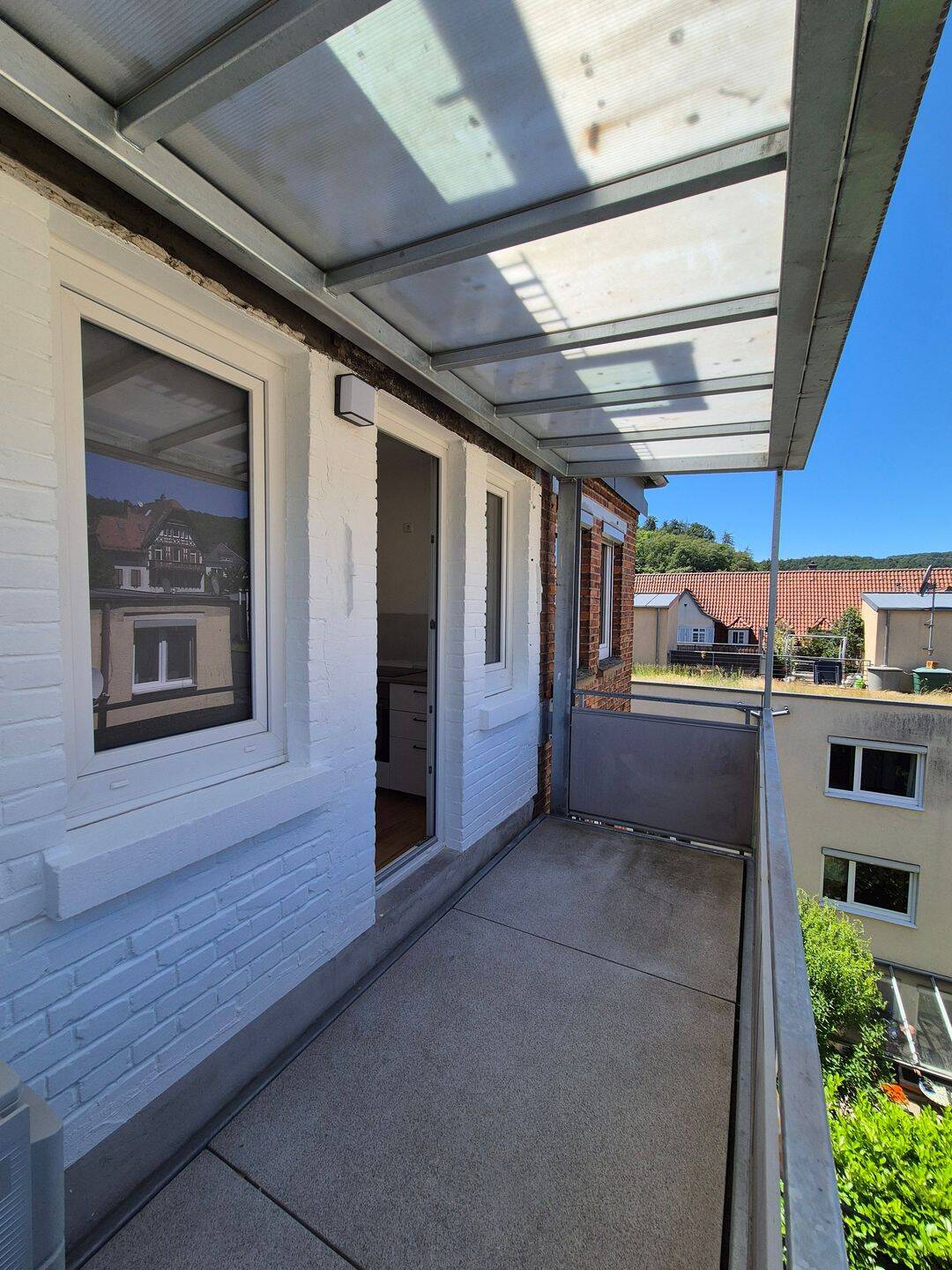 Hochwertig sanierte Altbauwohnung mit Klimaanlage, Balkon & Stellplatz – Stuttgart – Vorschaubild 9