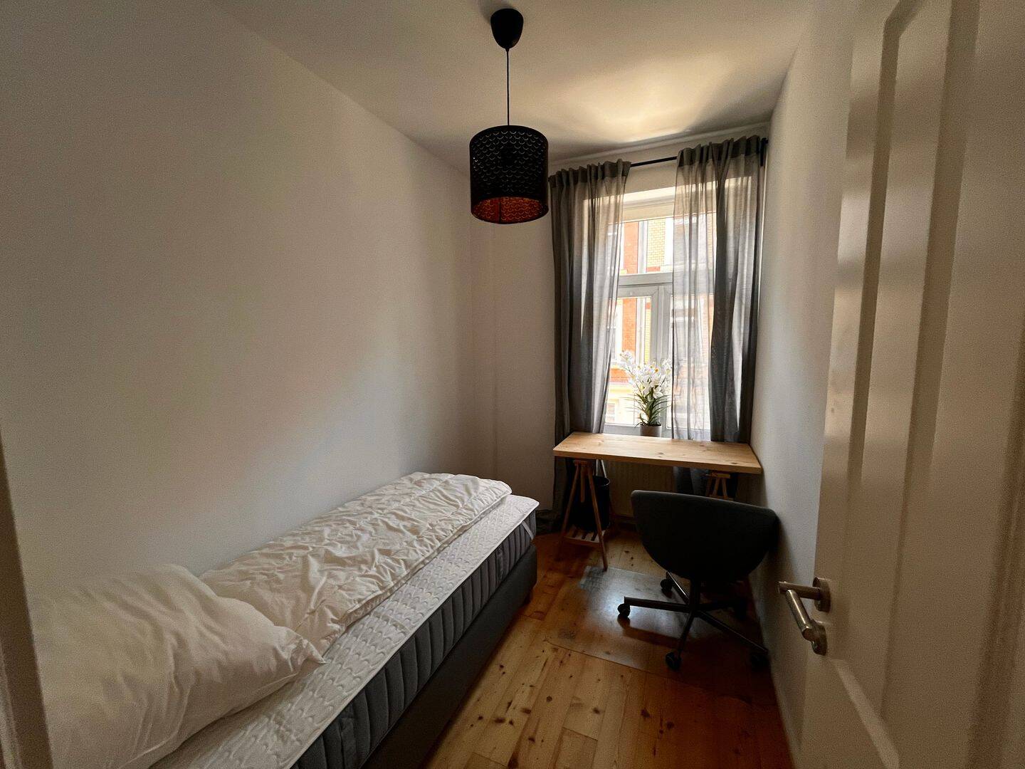 **Savoir Vivre** Möbliertes Appartement – Leipzig – Vorschaubild 8