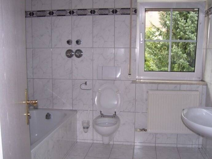 Große, schöne Einzimmer Wohnung mit EBK und Südbalkon – Attenkirchen – Vorschaubild 8
