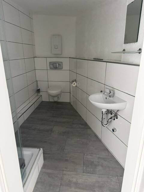 4 Zimmer Dachgeschosswohnung auf zwei Ebenen ohne Balkon in Solingen Stadtmitte – Solingen – Vorschaubild 5