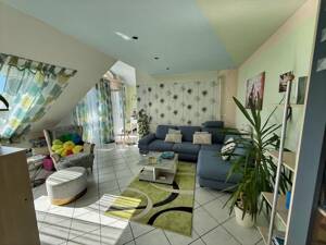 Großzügig wohnen mit Ausblick - attraktive 4,5-Zimmer-Dachgeschosswohnung mit Aufzug – 72250 Freudenstadt – Vorschaubild 4