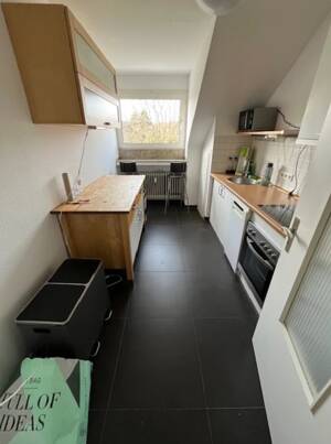 Helle 2 Zimmerwohnung - Dachgeschoß – 51065 Köln – Vorschaubild 1