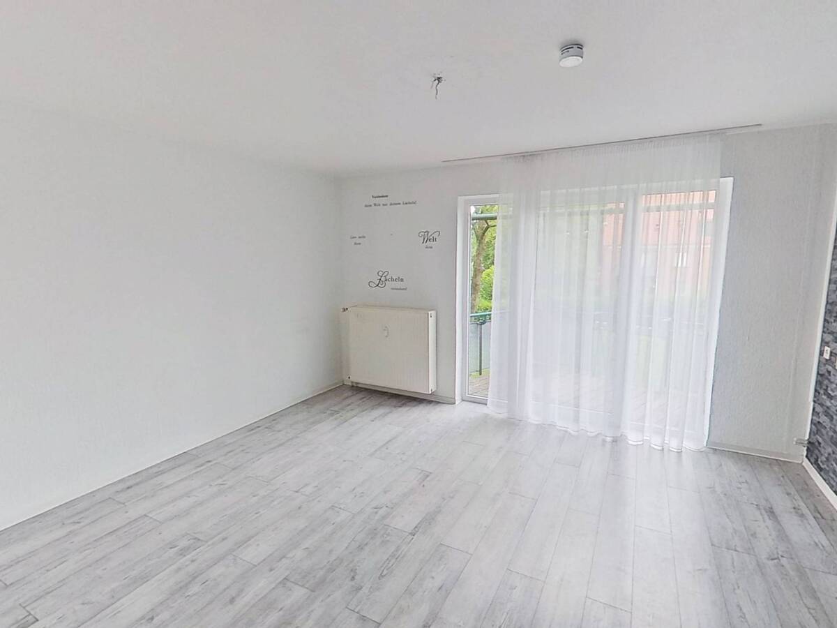 Zentral gelegene 3-Zimmer-Wohnung mit BALKON – 26603 Aurich – Bild 1 von 7