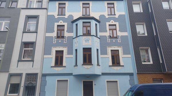 Pot. ca. 10% Rendite mit Altbaucharme in DU-Hochfeld/Dellviertel: Leerstehendes MFH mit 8 Wohnungen