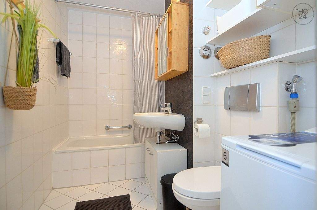 Schön möblierte Wohnung mit WLAN, Balkon und Stellplatz am Nordostbahnhof – Nürnberg – Vorschaubild 5
