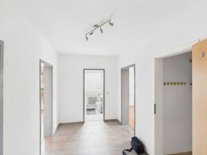 gepflegte 2 Zimmer Wohnung in begehrter Lage von Erlangen – 91056 Erlangen – Vorschaubild 9