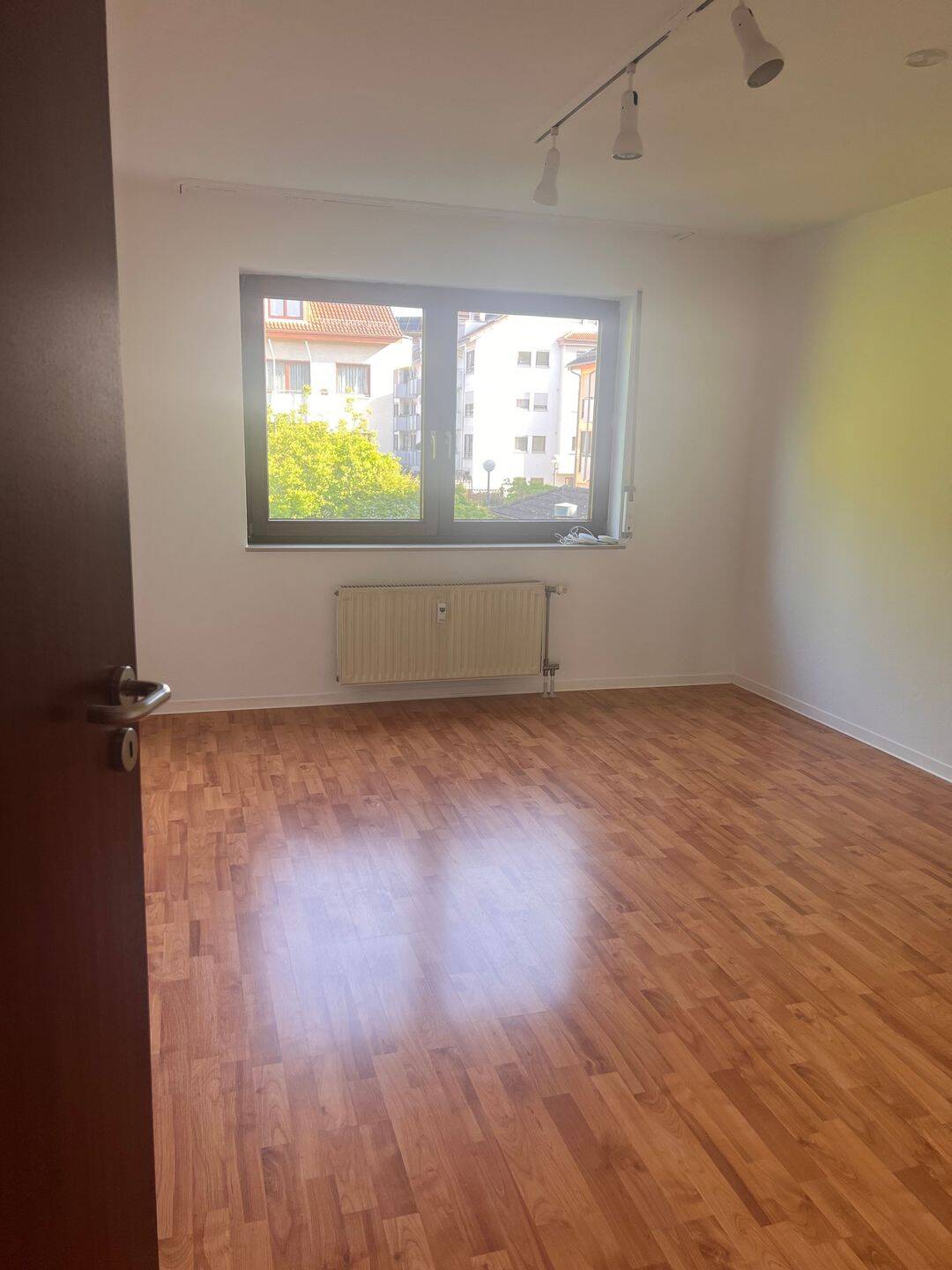 Helle, ruhig gelegene 3,5-Zimmer-Wohnung mit Balkon – Heilbronn – Vorschaubild 7
