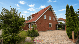 Modernes Zuhause mit Garten, Vollkeller und zwei Carports