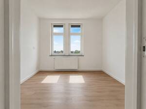 Wohnen über den Dächern: 3,5 Zimmer mit Altbaucharme – 28207 Bremen – Vorschaubild 2