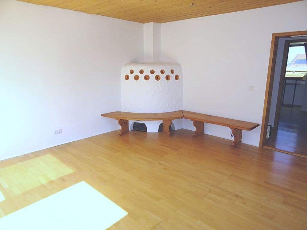 *3,5-Zimmer Wohnung mit Südostloggia* Kapitalanlage oder zum Selbstbezug in sehr guter Lage – Holzkirchen – Vorschaubild 5