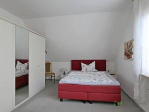 (EF0542_M) Dresden: Briesnitz, kleine möbl. 2-Zimmer-Wohnung in einem ruhigen Haus mit Garten, Reinigungsservice möglich – 1157 Dresden – Vorschaubild 3