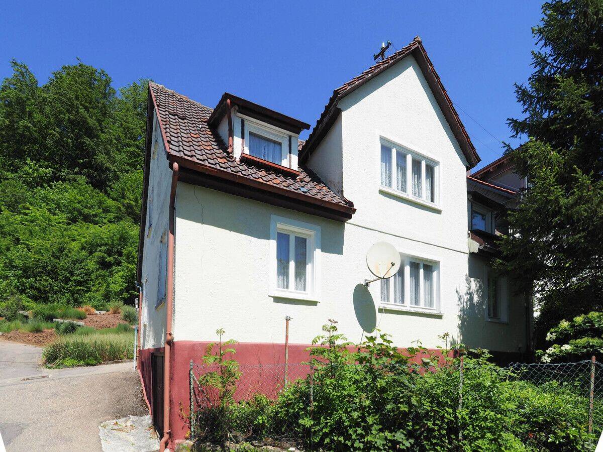 Ein Zuhause mit Geschichte, Charme und Garten in Rechberg bei Schwäbisch Gmünd – Schwäbisch Gmünd – Vorschaubild 4