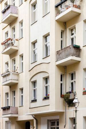 Einladende 2-Zi.-Wohnung im schönen Altbauhaus in perfekter Lage Berlin-Kreuzberg! (Eigennutzoption) – 10967 Berlin – Vorschaubild 3