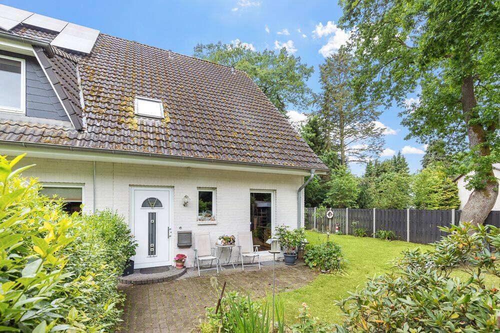 Gepflegtes Reihenendhaus mit Carport in beliebter und ruhiger Lage direkt am Rahlstedter Hegenwald – Hamburg – Vorschaubild 3