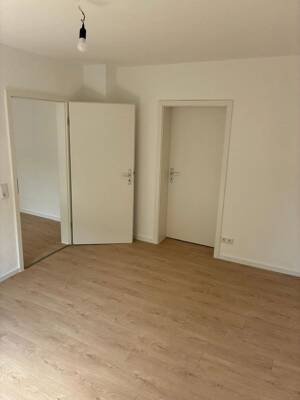 3,5 Zimmer Wohnung mit praktischer Aufteilung für Sie frisch renoviert im Grünen – 47137 Duisburg – Vorschaubild 9
