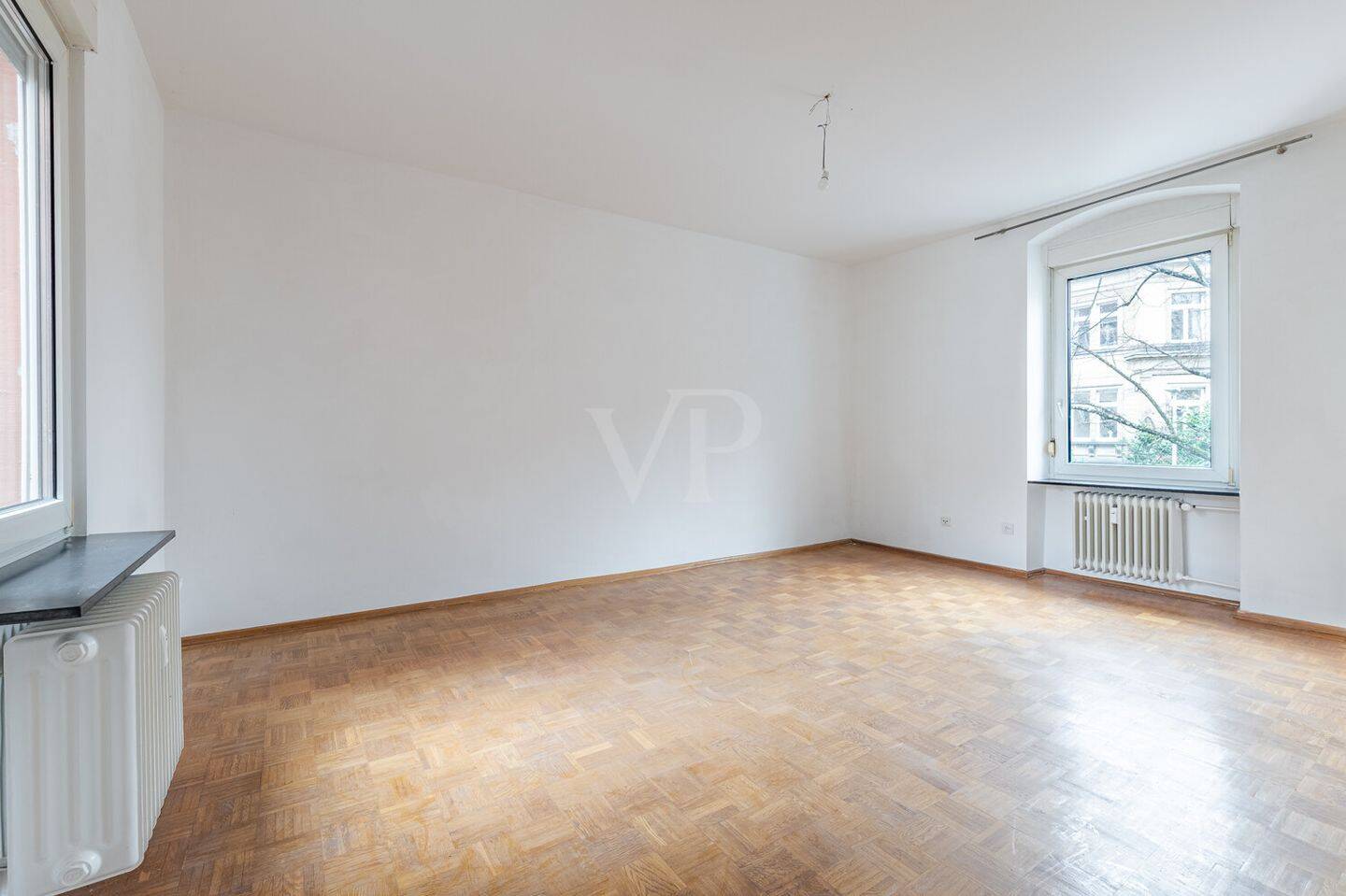 Stilvolle Altbauwohnung mit Flair und lichtdurchfluteten Lebensräumen – Karlsruhe – Vorschaubild 2