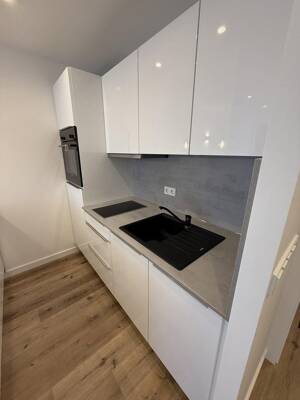 Stilvoll sanierte & modern möblierte 1-Zi Wohnung in Toplage – 60598 Frankfurt am Main – Vorschaubild 7