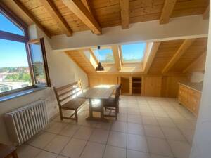 Helle 1 - Zimmer - Dachgeschoß Wohnung – 88161 Lindenberg im Allgäu – Vorschaubild 2