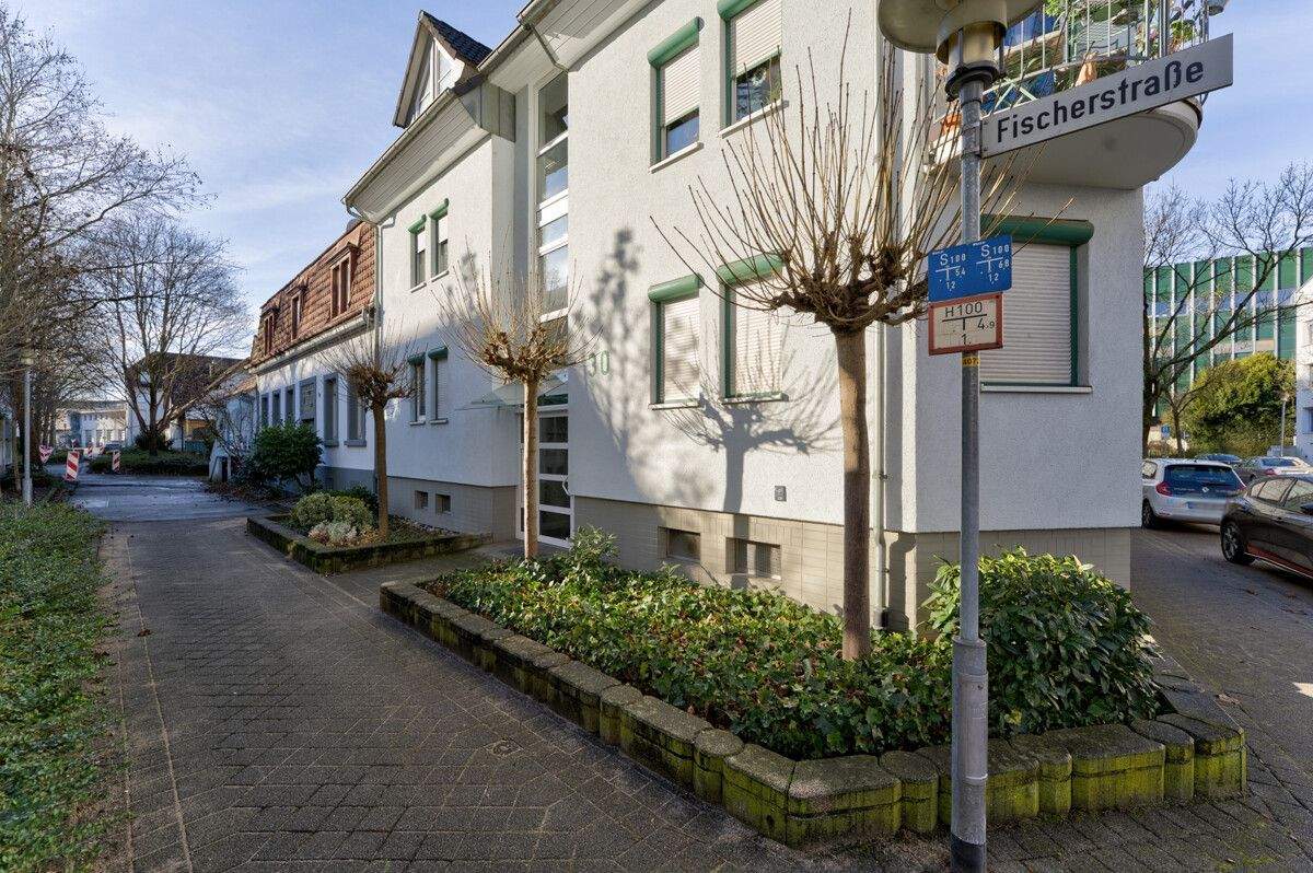 Gepflegtes Mehrfamilienhaus mit 6 Wohneinheiten und Tiefgaragenstellplätzen in Offenburg – Offenburg – Vorschaubild 2