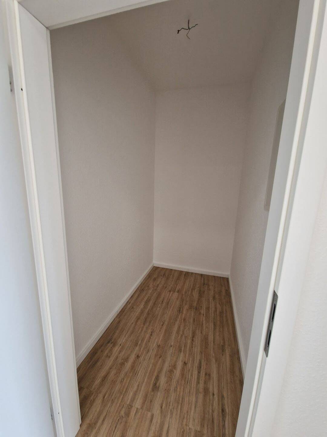 Heiße TAGE - Cooler DEAL: Jetzt zwei Kaltmieten frei - Licht durchflutet und frisch renoviert* – Magdeburg – Vorschaubild 8