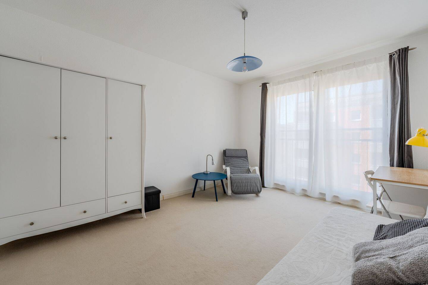 3-Zimmer-Wohnung mit Aufzug in Toplage von Friedrichshain. Ab sofort bezugsfertig! – Berlin – Vorschaubild 2