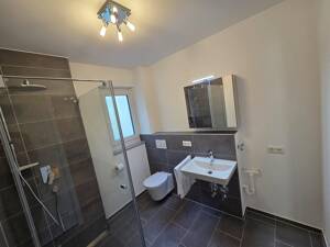 Neubau - Erstbezug - sofort verfügbar! Exklusive 2-Zi-Wohnung mit EBK und Garten sowie Tiefgarage – 87437 Kempten (Allgäu) – Vorschaubild 7