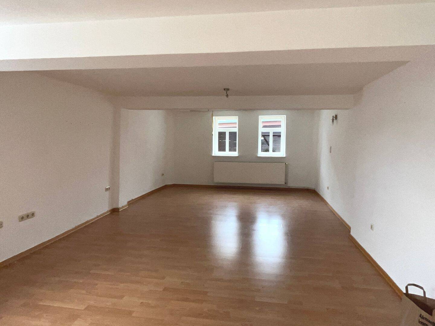 Altbauwohnung im Erdgeschoss zentral in Erndtebrück