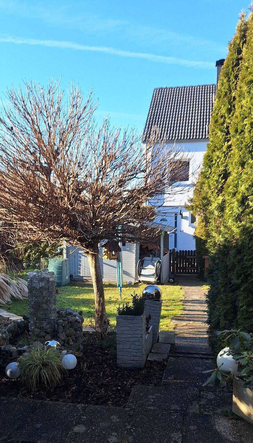 Bezugsfertiges charmantes Reihenhaus mit moderner EBK und Garage – Schwanstetten – Vorschaubild 3