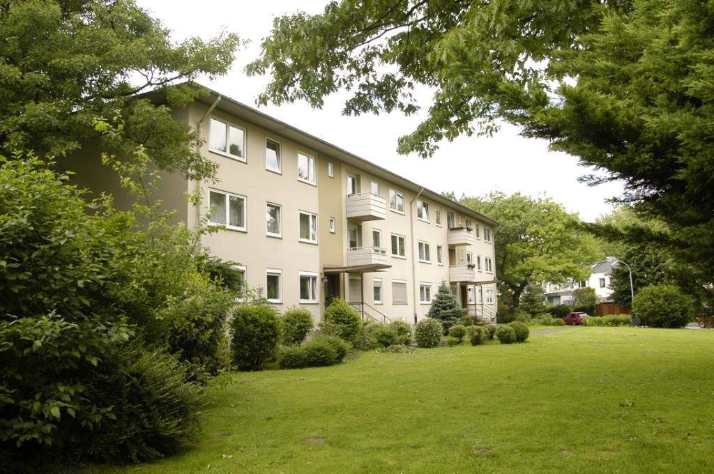 3-Zimmer-Wohnung in Duisburg Wanheimerort mit Laminat