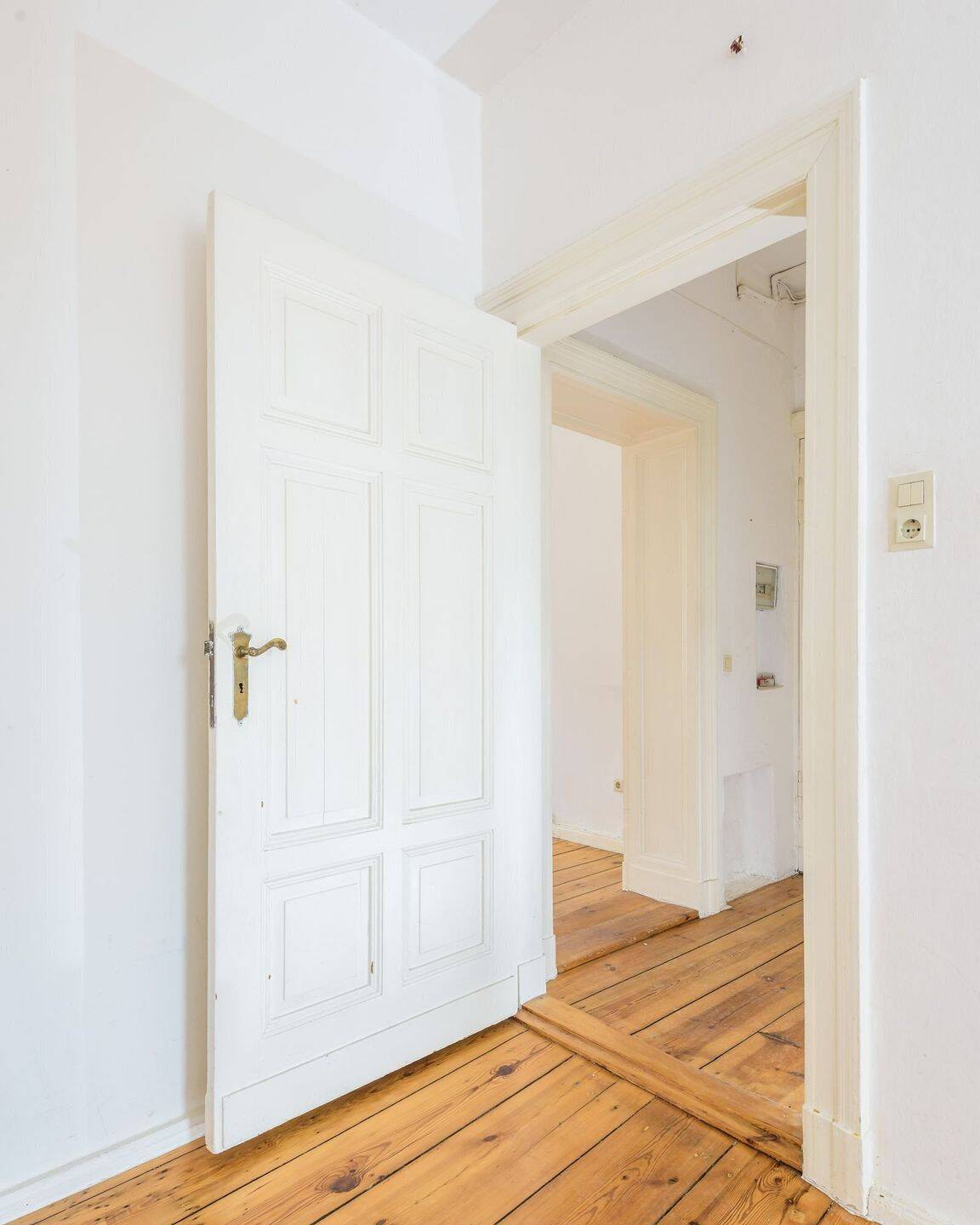 Vermietete 5-Zimmerwohnung als KAPITALANLAGE in Charlottenburg – Berlin – Vorschaubild 5