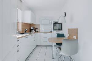 Modernisiertes Familienhaus in ruhiger Saseler Sackgasse mit Garten, Sauna und zwei Carports – 22393 Hamburg – Vorschaubild 7
