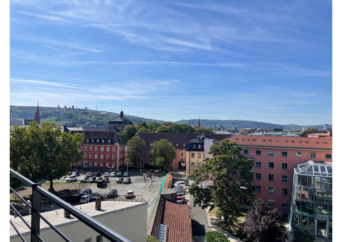 5.5-Zi.-Whg., 150 m², 3. OG, Altstadt (Kaiserstraße) Würzburg ab 01.11.26 verfügbar – 97070 Würzburg – Bild 1 von 9
