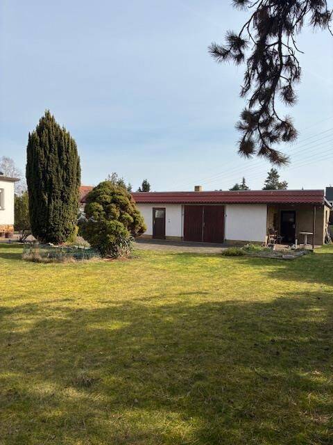 Haus mit großen Garten und Garagen – Leipzig – Vorschaubild 4