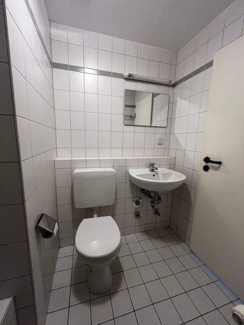Sehr schöne gepflegte 1-Raumwohnung mit Einbauküche und Balkon in Magdeburg-Reform- Uni Nähe zu vermieten – Magdeburg – Vorschaubild 8