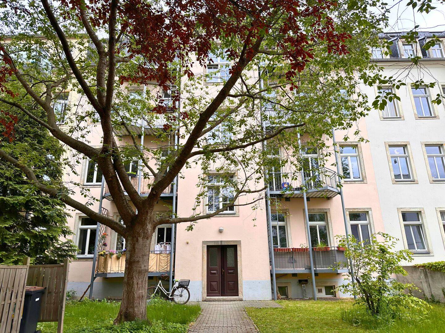 Helle Altbauwohnung mit ca. 3,40 m Deckenhöhe und Balkon in ruhiger Lage von Dresden-Plauen – Dresden – Vorschaubild 2