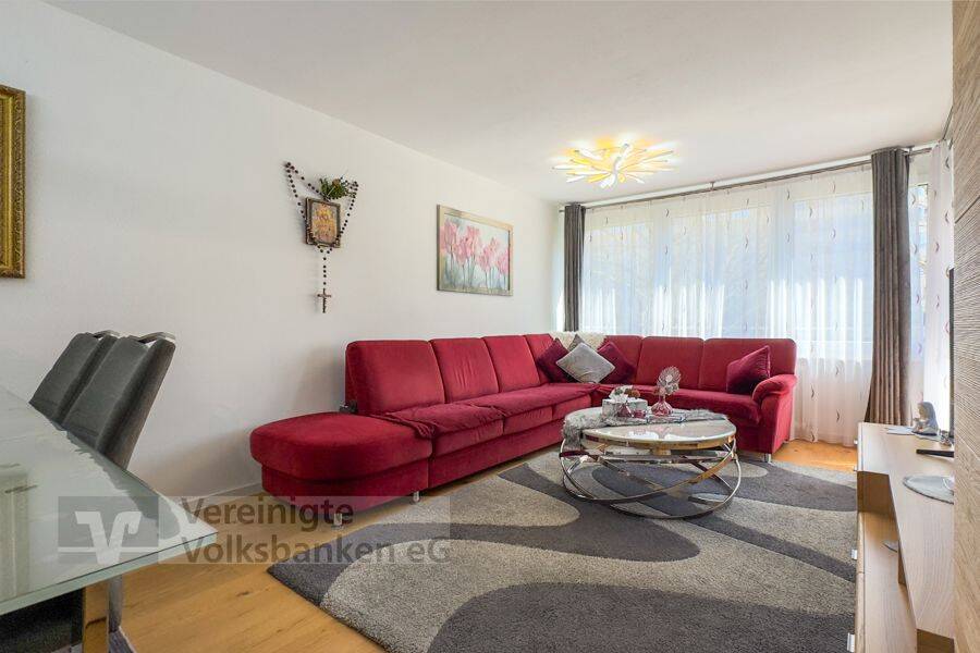 4-Zimmerwohnung mit Balkon in gutem Zustand. Frei nach Verkauf – Reutlingen – Vorschaubild 4