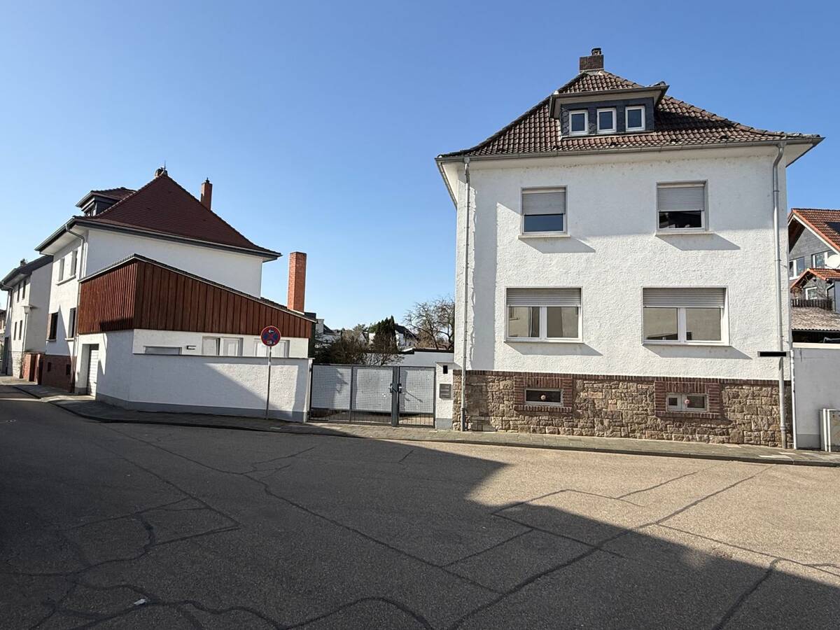 Charmantes Zuhause mit Garten, zusätzlichem Baupotenzial und Entwicklungsmöglichkeiten – 64839 Münster – Bild 1 von 9