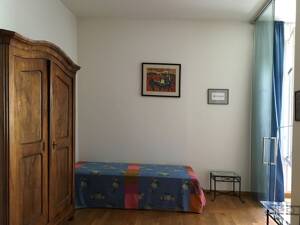 Zentral in München: moderne Wohnung im alten Hof in Erbpacht optional mit TG-Stellplatz – 80331 München – Vorschaubild 8