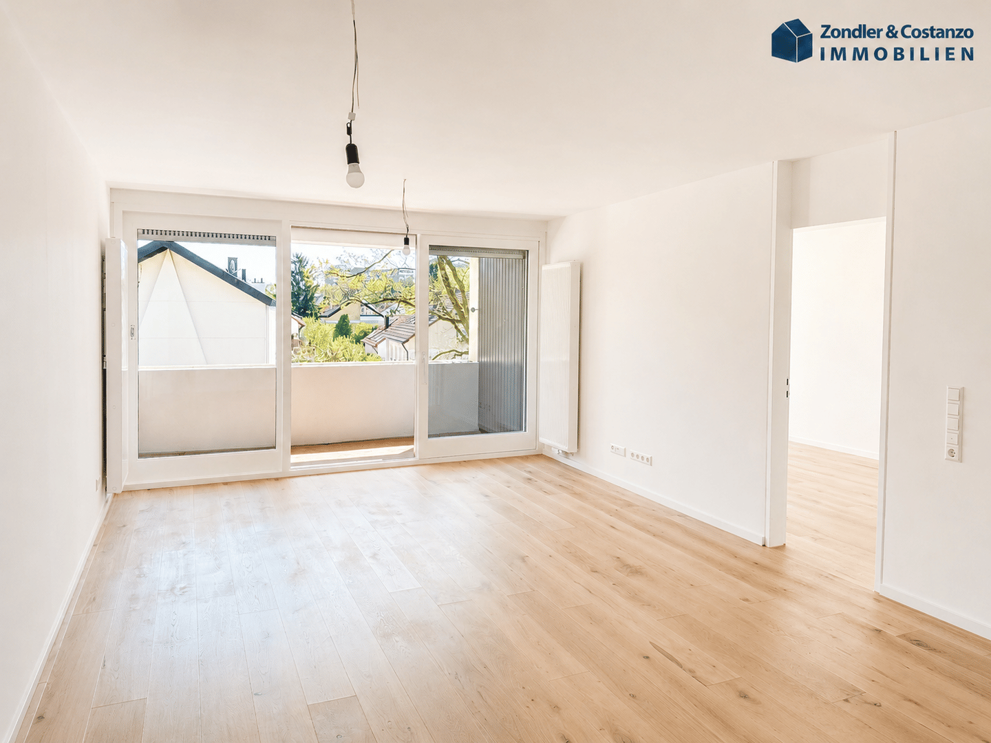 EINZIEHEN UND WOHLFÜHLEN: Sanierte, schöne 3-Zi.-Whg mit Loggia + TG-Stpl. in S-Sillenbuch *