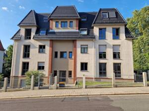 Neubau! 2. Bezug! Moderne 3.RW. mit Balkon, Wanne + Dusche, Fußbodenhzg. u.v.m. zu vermieten!