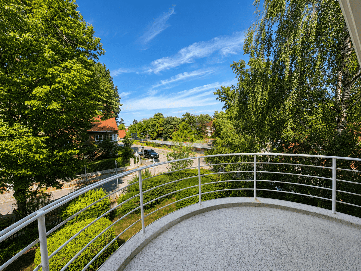 Lichtdurchflutete Terrassenwohnung mit schönem Weitblick und Garten – 14195 Berlin – Bild 1 von 6