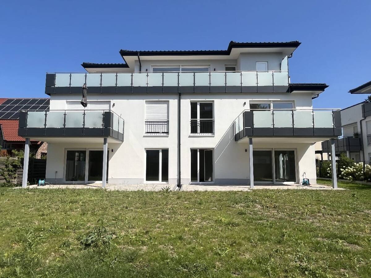 Erstbezug: 3 Zimmer Wohnung mit großem Garten zentral in Elsen – 33106 Paderborn – Bild 1 von 9