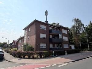 Voll vermietetes 8-Parteienhaus inkl. Doppelgarge, Einzelgarage, Stellplatz und Funkmast als Kapitalanlage im Herzen Hiltrups – 48165 Münster – Vorschaubild 3