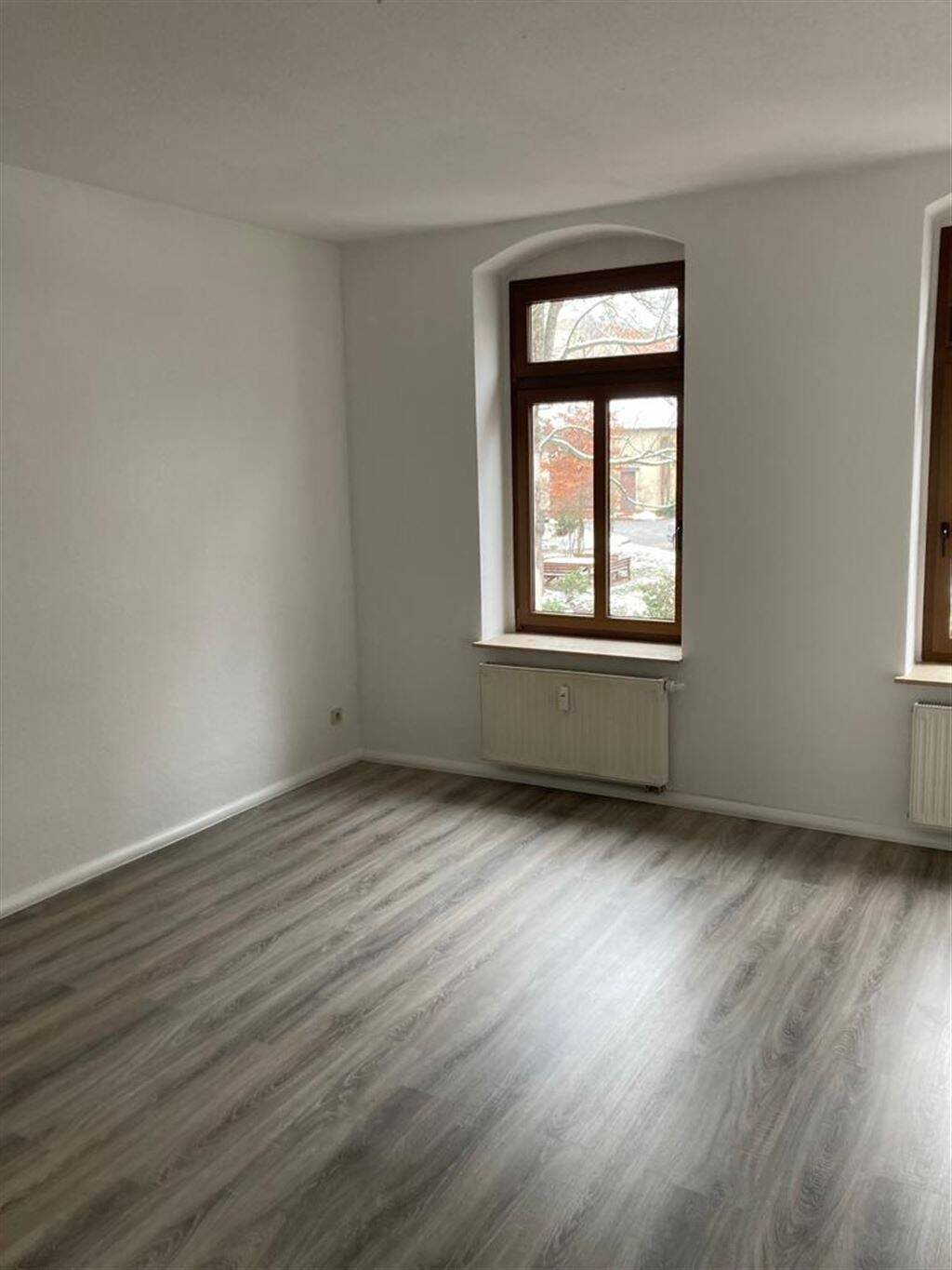 Gemütliche 3-Zimmer mit Laminat, Balkon und Wannenbad in zentraler Lage! – Chemnitz – Vorschaubild 5