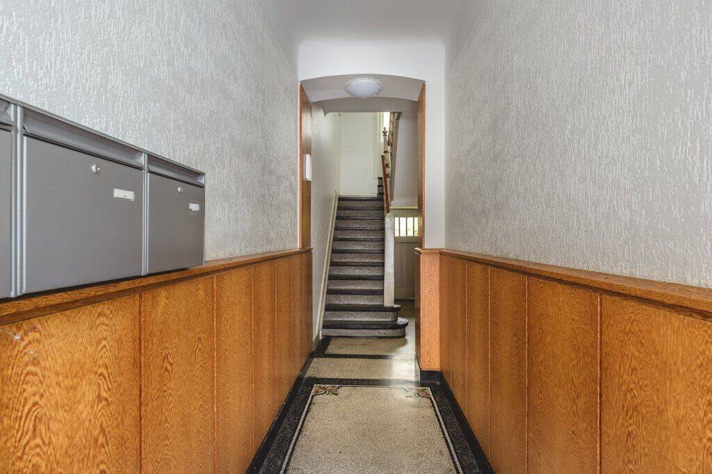 Attraktives Mehrfamilienhaus mit 4 Wohneinheiten, Garage und Lagerhalle in Aachen-Haaren – Aachen – Vorschaubild 5
