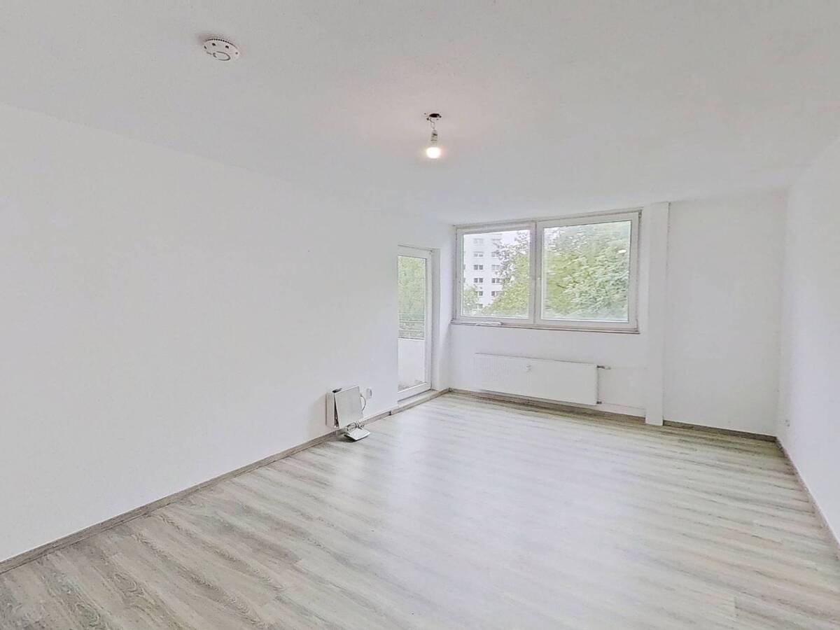 Geräumiges WG-Zimmer mit viel Lichteinfall und eigenem BALKON in Münster-Kinderhaus – 48159 Münster – Bild 1 von 9